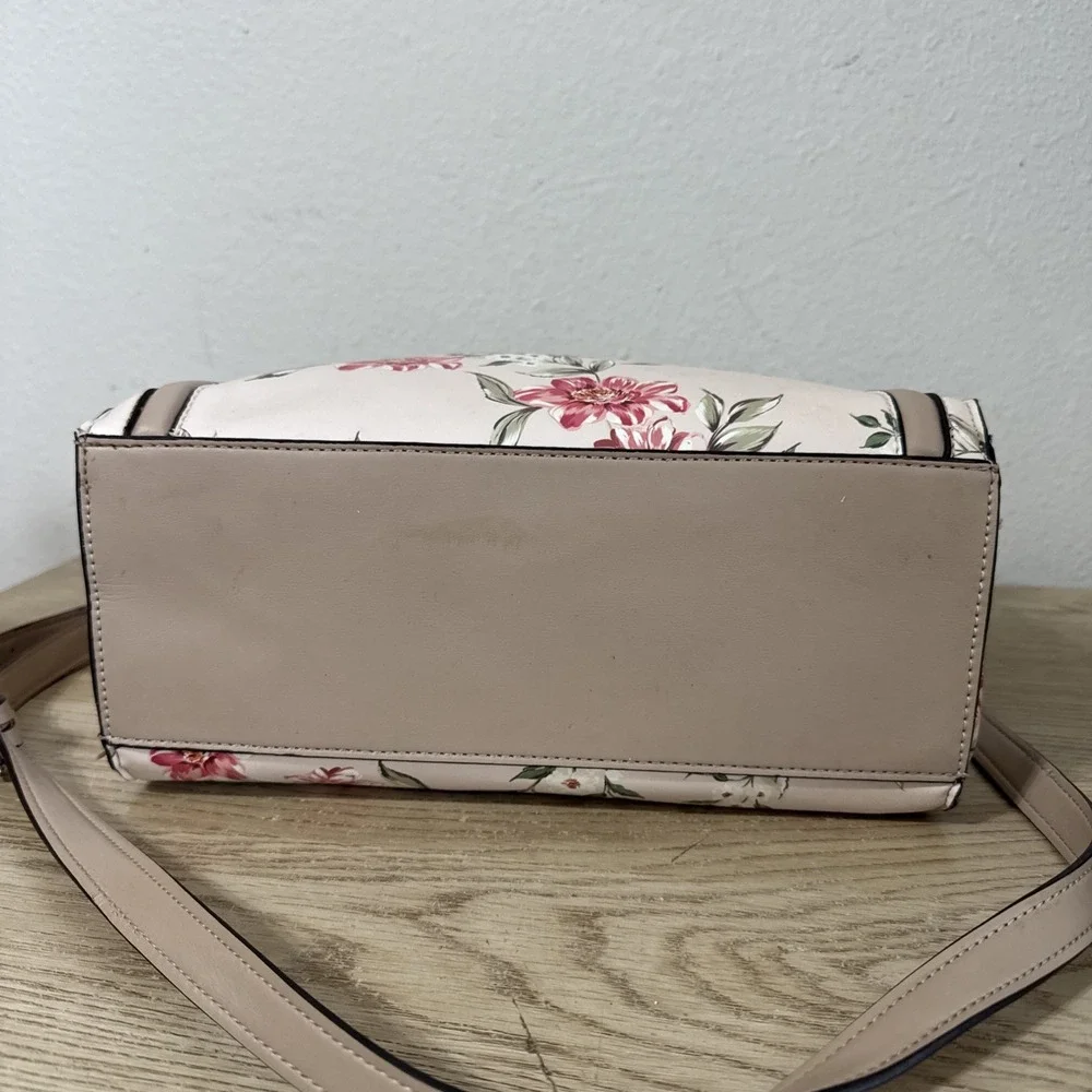 Nine West Aideen Begonia Floral Handbag Structured Faux Leather Satchel‎ DAMAGED